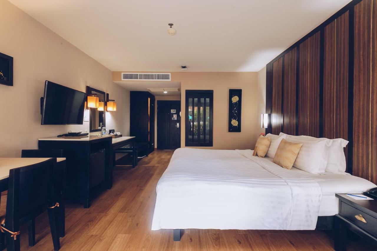 Chambre de Luxe Double ou Lits Jumeaux avec Baignoire Spa